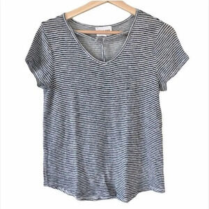 Lulu’s Olive & Oak Stripe V Neck Top